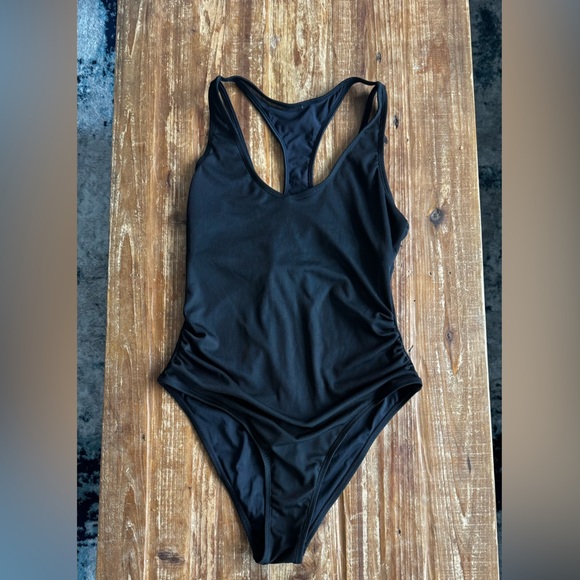 Cupshe Racerback ribbed one piece swimsuit - Picture 6 of 8